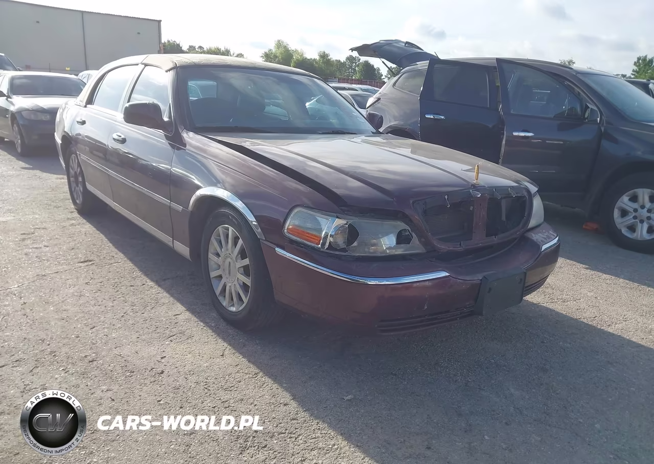 2006 Lincoln Town Car Signature