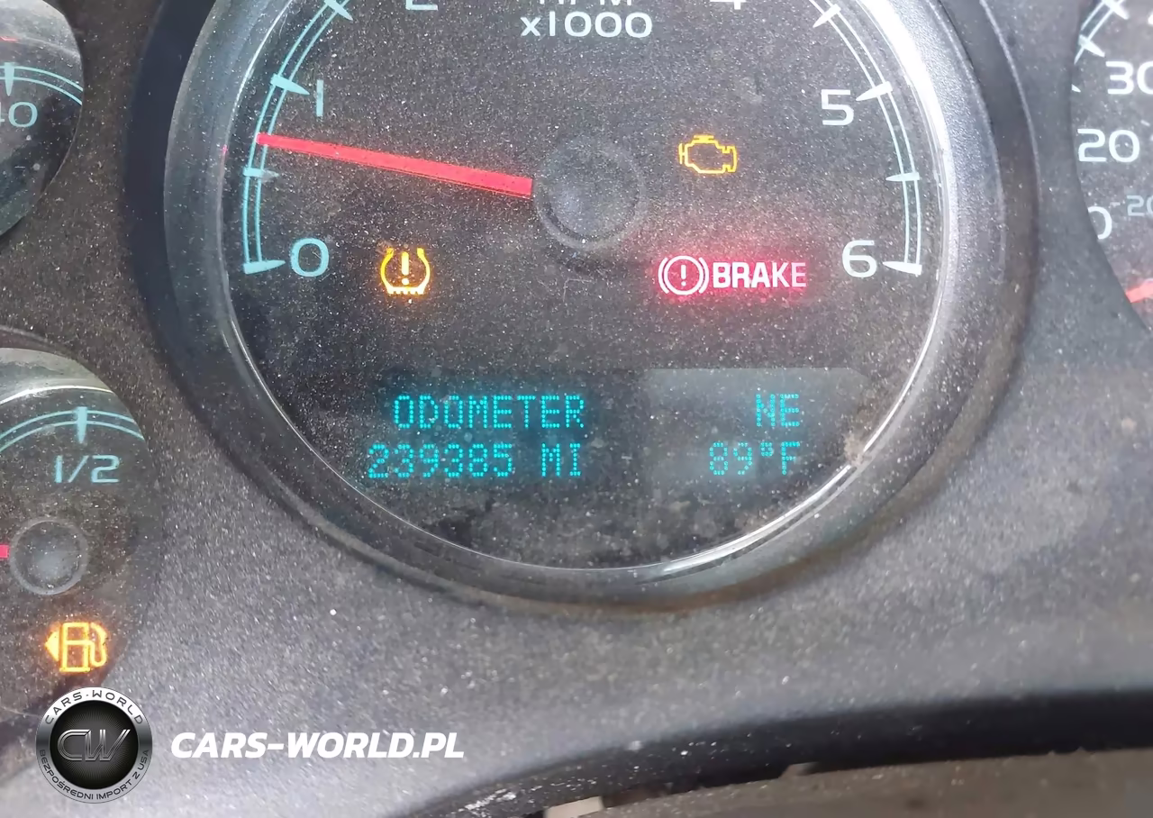 2011 Chevrolet Tahoe Lt VIN:1GNSCBE07BR192690 - 15