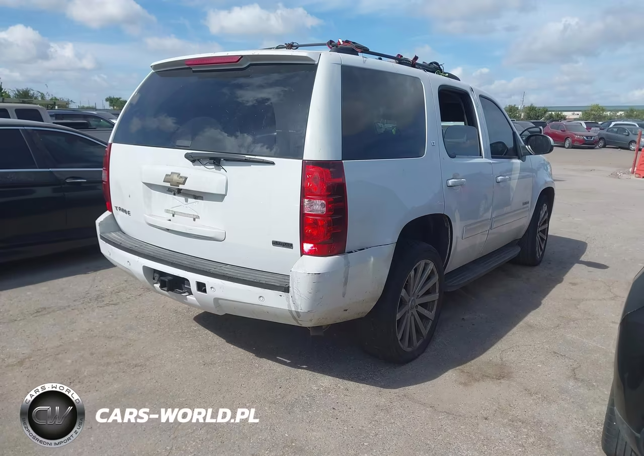 2011 Chevrolet Tahoe Lt VIN:1GNSCBE07BR192690 - 4