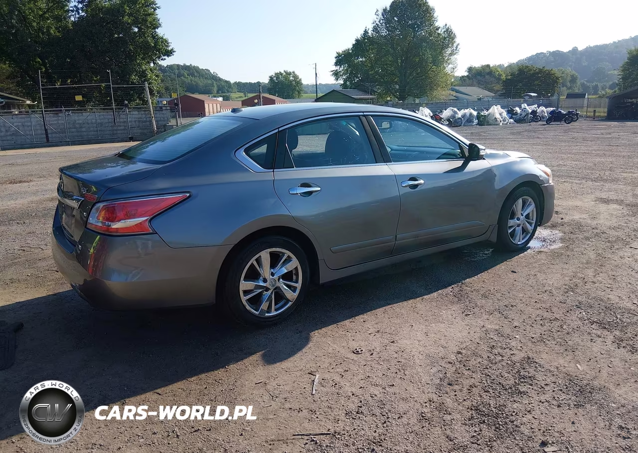 2015 Nissan Altima 2.5 Sv VIN:1N4AL3AP8FC591829 - 4
