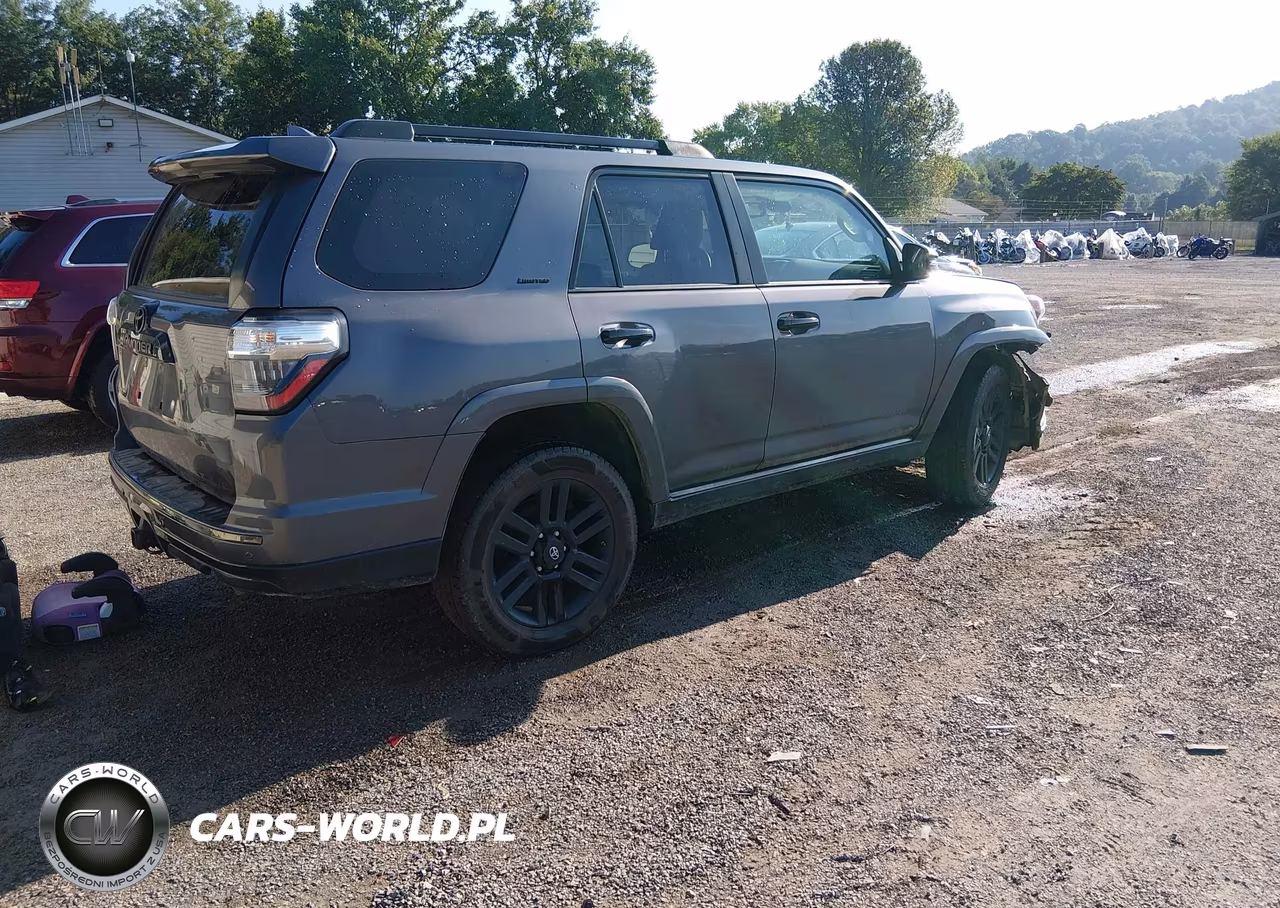 2021 Toyota 4Runner Nightshade Special Edition VIN:JTEJU5JR5M5968683 - 4