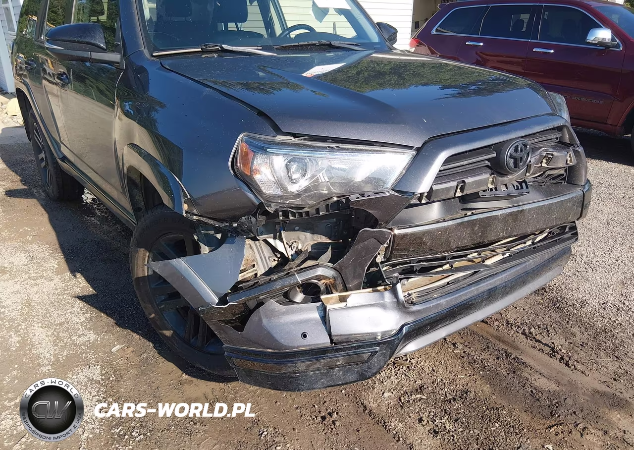 2021 Toyota 4Runner Nightshade Special Edition VIN:JTEJU5JR5M5968683 - 6