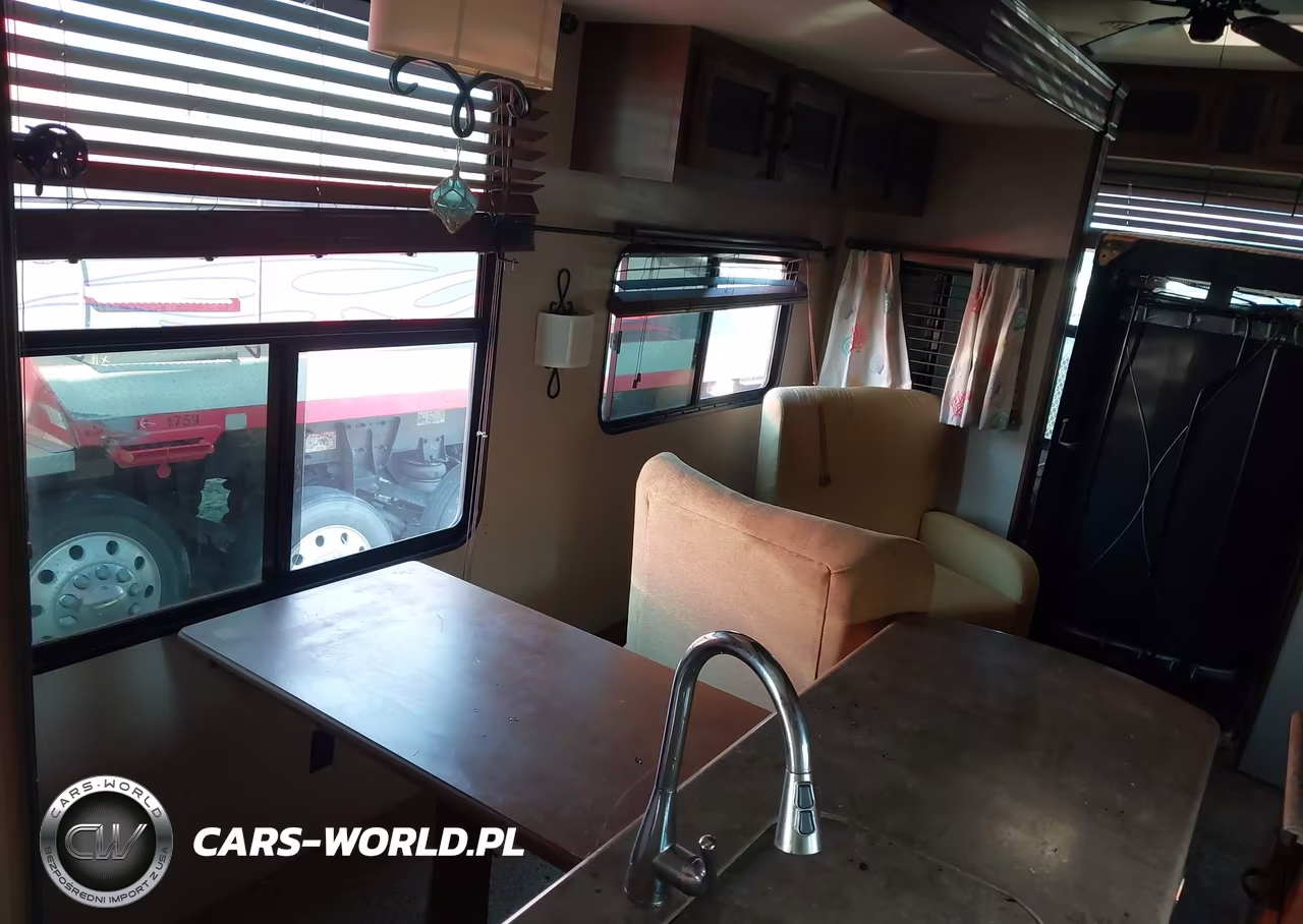 2016 Jayco Travel Trailer VIN:1UJBJ0BV1G11J0140 - 13