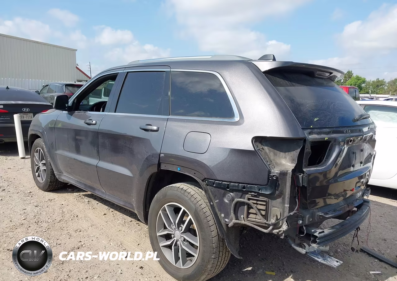 2018 Jeep Grand Cherokee Laredo E 4X2 VIN:1C4RJEAG6JC451219 - 3