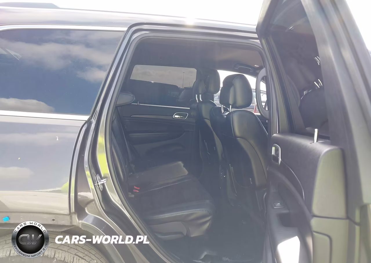 2018 Jeep Grand Cherokee Laredo E 4X2 VIN:1C4RJEAG6JC451219 - 8