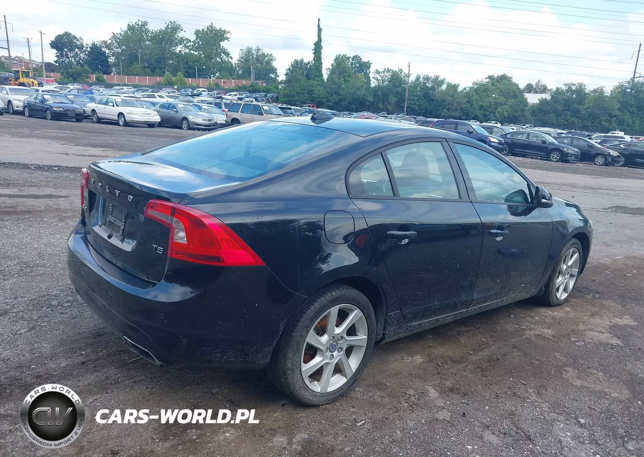 2015 Volvo S60 T5 VIN:YV140MFJ5F1343182 - 4
