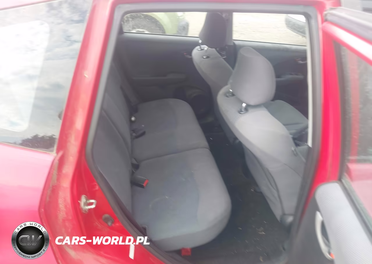 2010 Honda Fit VIN:JHMGE8G29AS002680 - 8