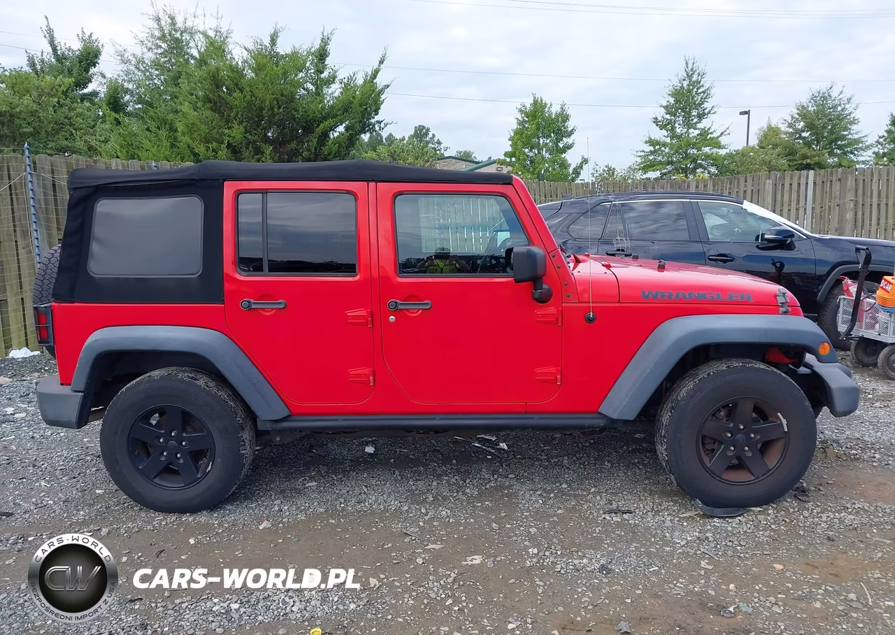 2016 Jeep Wrangler Unlimited Black Bear VIN:1C4BJWDG6GL105022 - 13