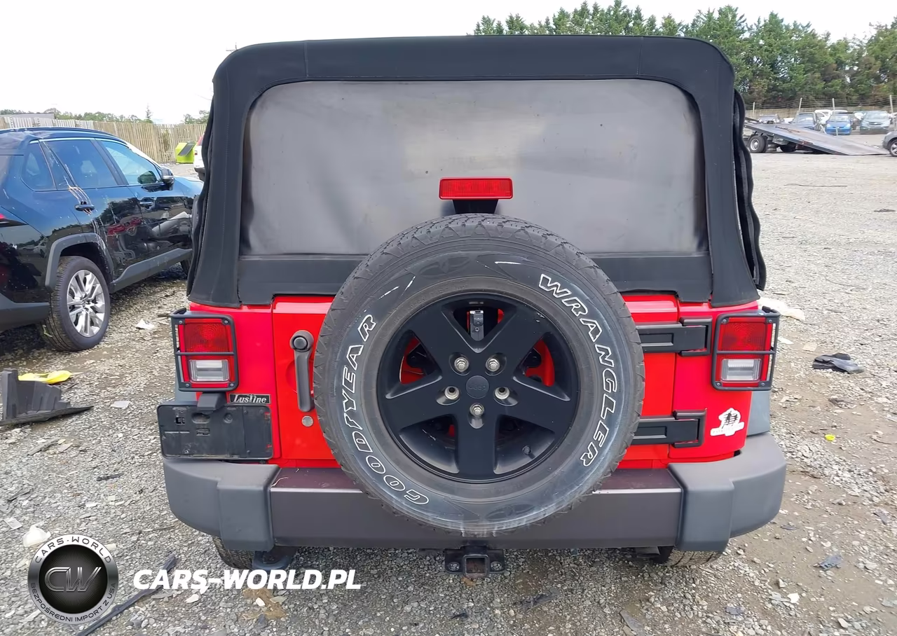 2016 Jeep Wrangler Unlimited Black Bear VIN:1C4BJWDG6GL105022 - 16