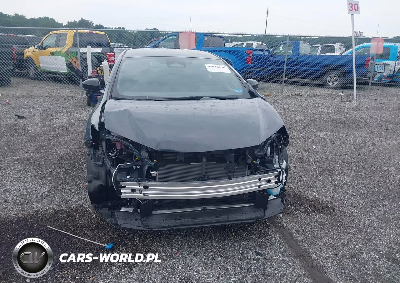 2026 Toyota Prius Le VIN:JTDACAAU3T3075247 - 12