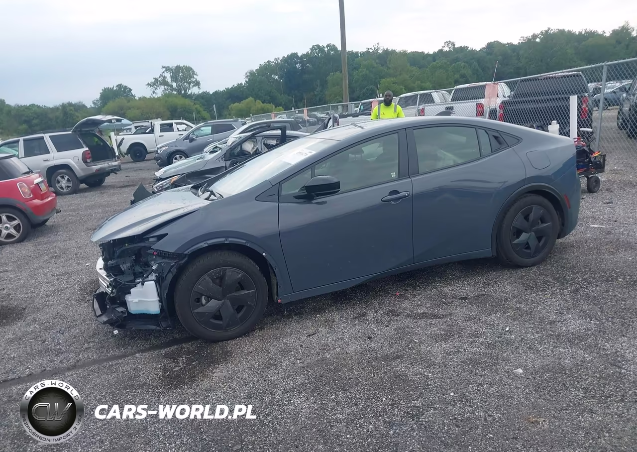 2026 Toyota Prius Le VIN:JTDACAAU3T3075247 - 2