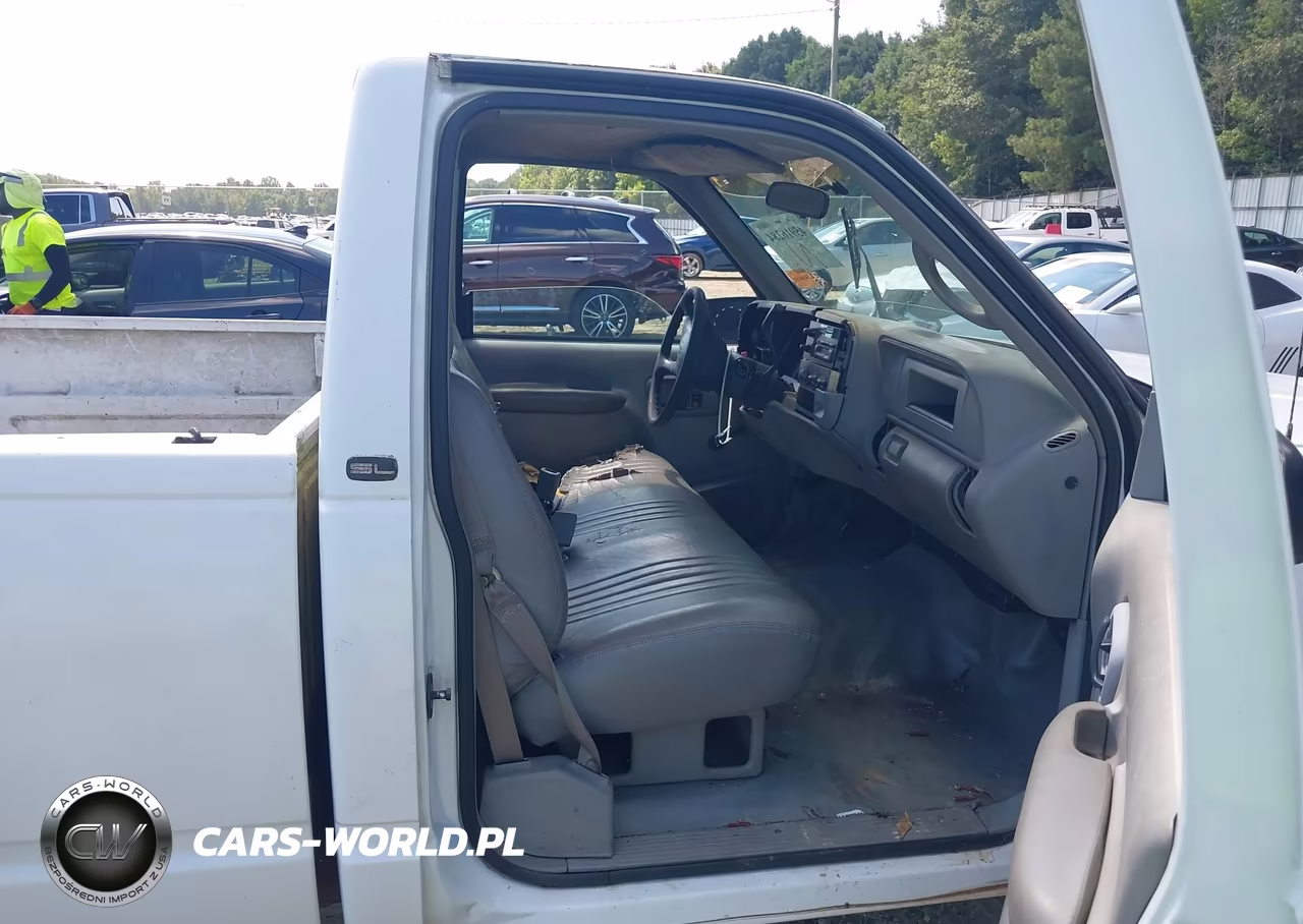 2000 GMC Sierra 2500 Classic Sl VIN:1GTGC24R6YR162099 - 5