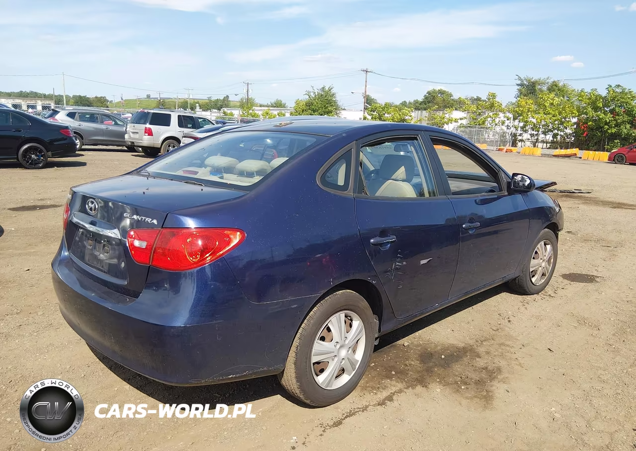 2010 Hyundai Elantra Gls VIN:KMHDU4ADXAU130470 - 4