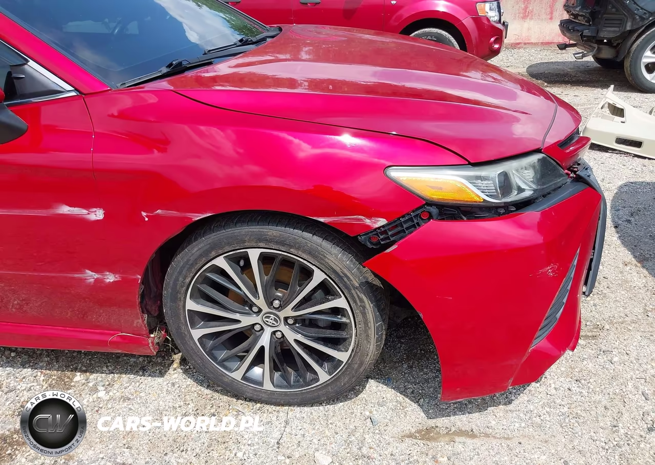 2020 Toyota Camry Se VIN:4T1G11AK6LU313192 - 18