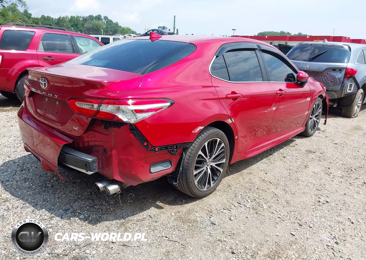 2020 Toyota Camry Se VIN:4T1G11AK6LU313192 - 4
