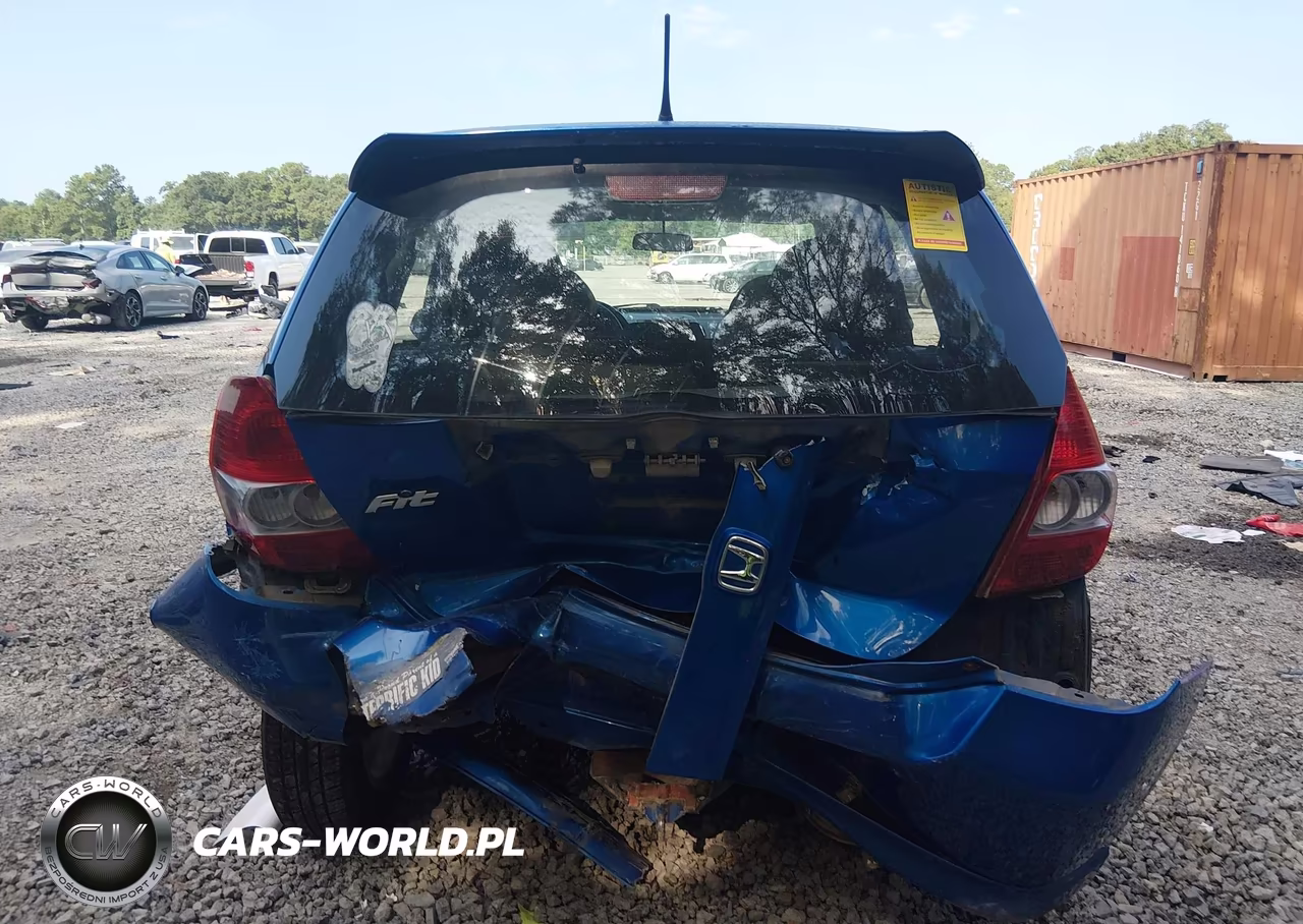 2008 Honda Fit Sport VIN:JHMGD386X8S021126 - 16