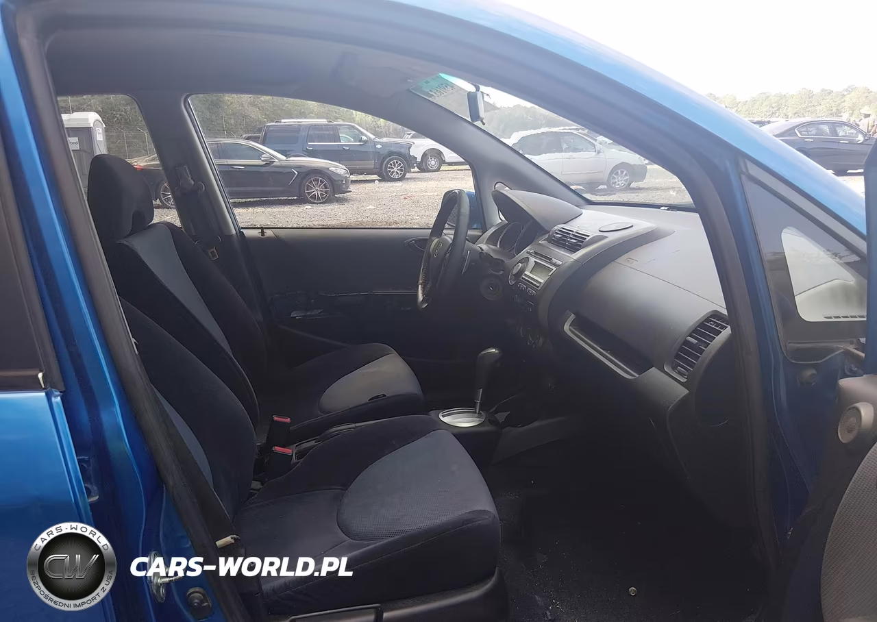 2008 Honda Fit Sport VIN:JHMGD386X8S021126 - 5