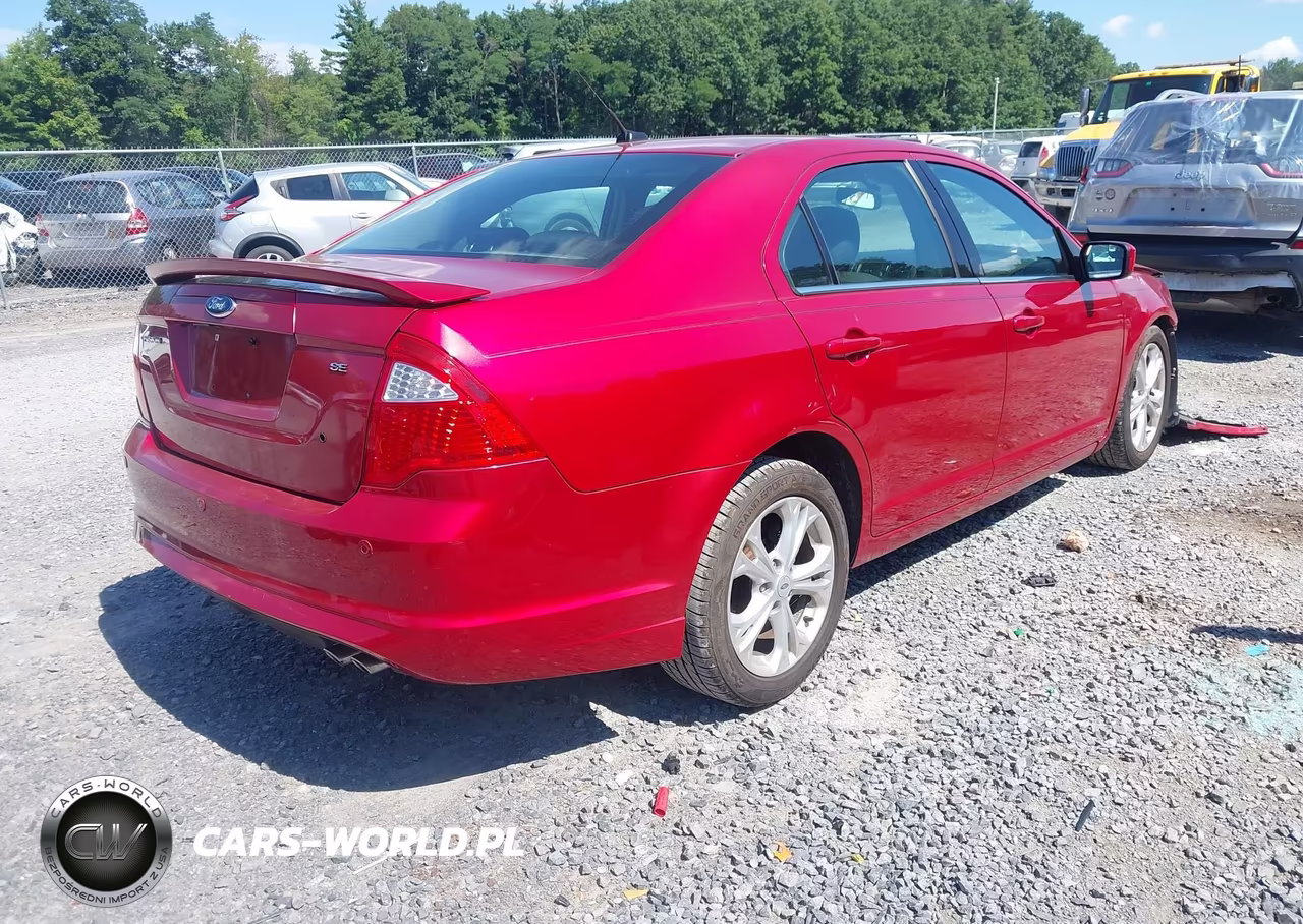 2012 Ford Fusion Se VIN:3FAHP0HA8CR408607 - 4