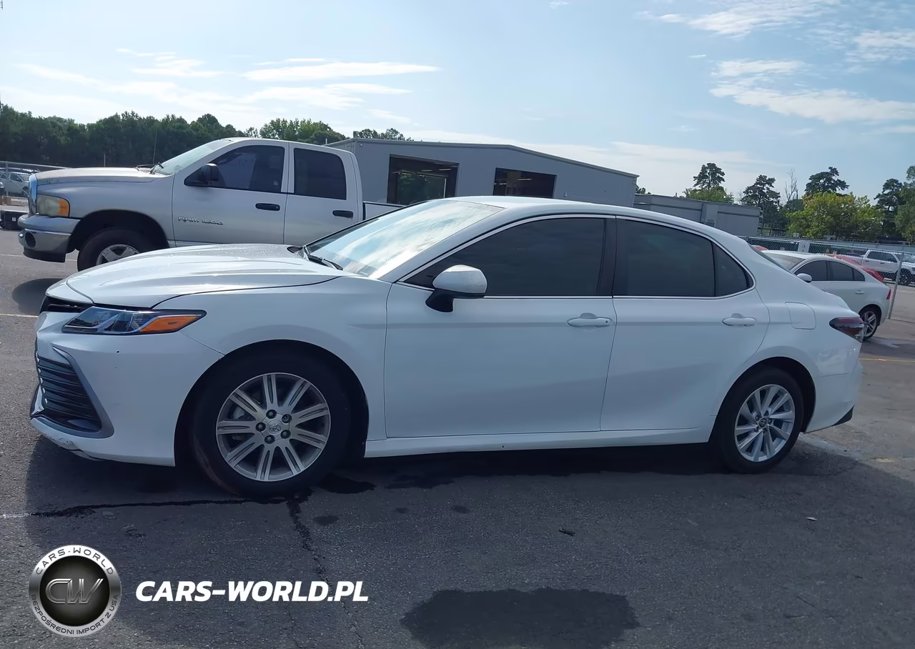 2022 Toyota Camry Le VIN:4T1C11AK6NU697749 - 14