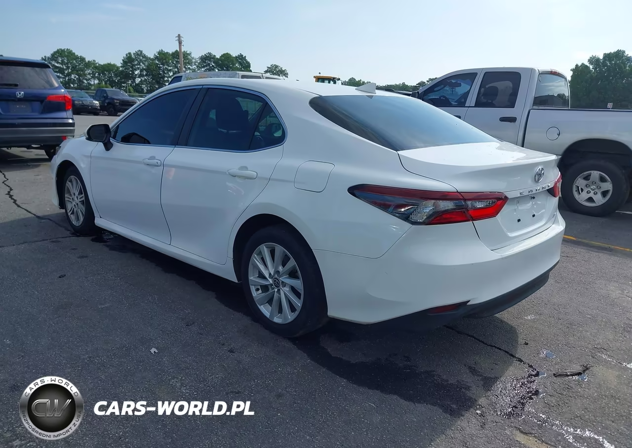 2022 Toyota Camry Le VIN:4T1C11AK6NU697749 - 3