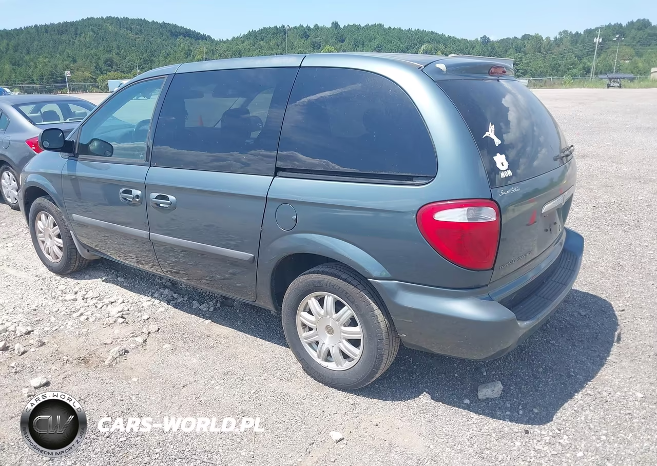 2006 Chrysler Town & Country VIN:1A4GP45R76B519529 - 3
