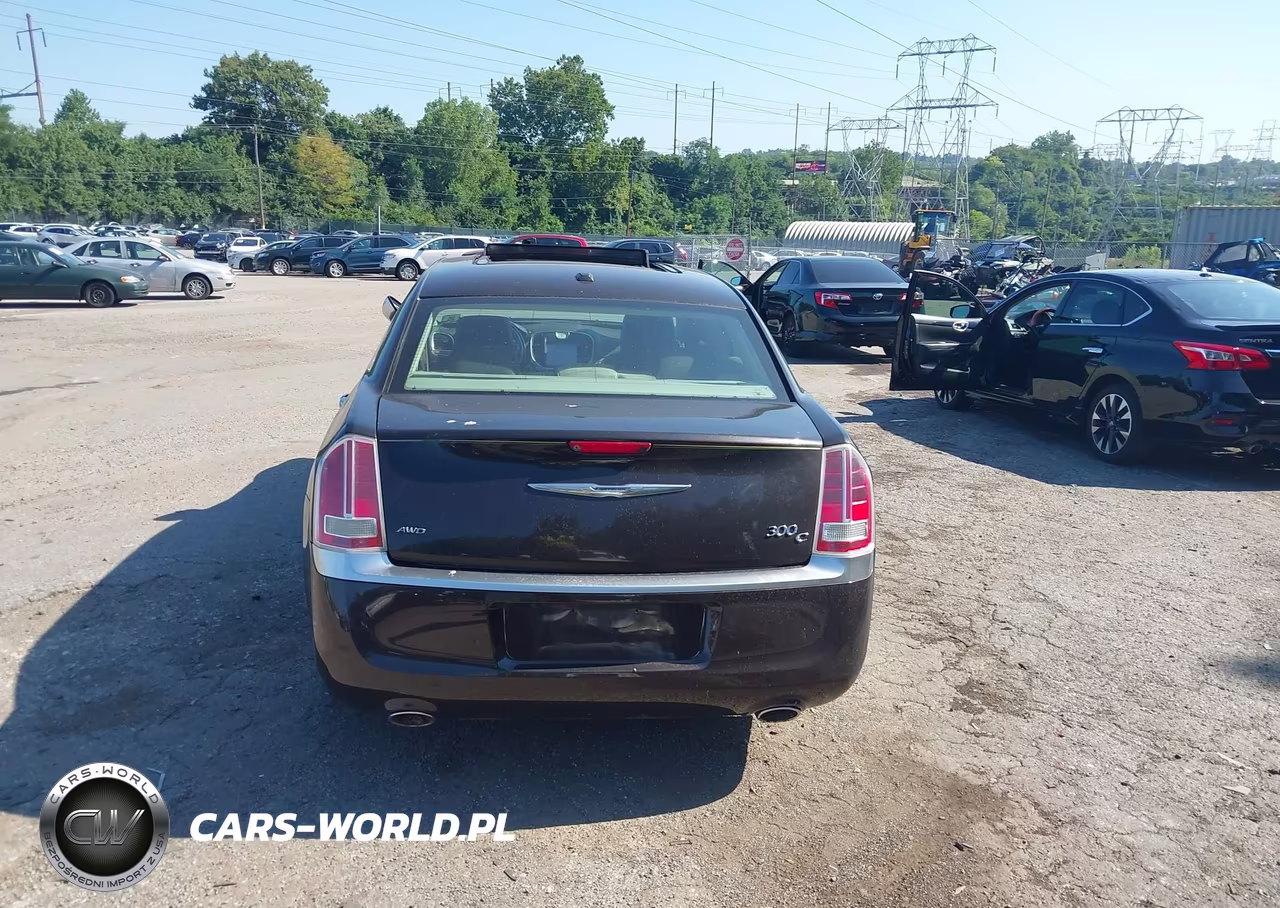 2013 Chrysler 300C Luxury Series Awd VIN:2C3CCAST2DH565910 - 15