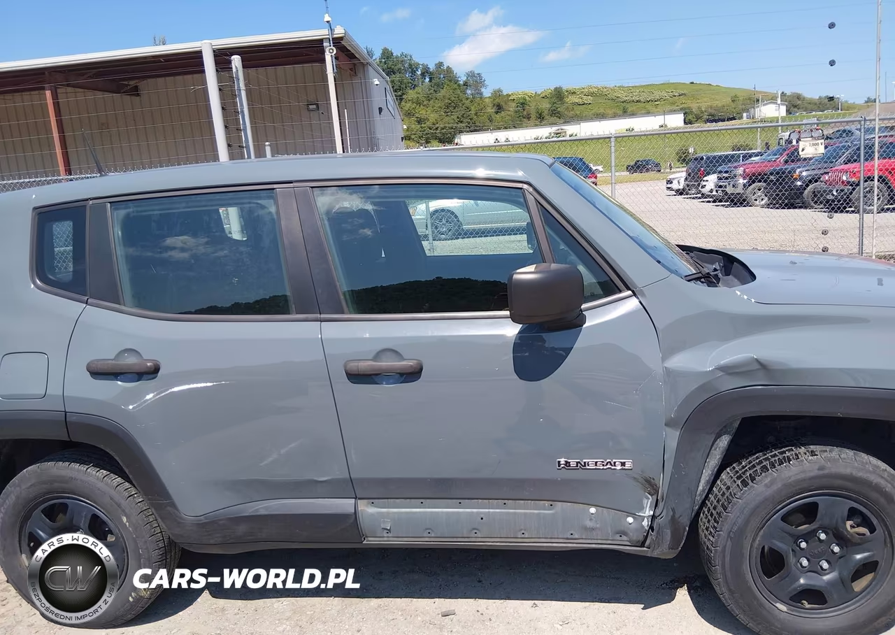 2018 Jeep Renegade Sport 4X4 VIN:ZACCJBAB0JPG92388 - 14
