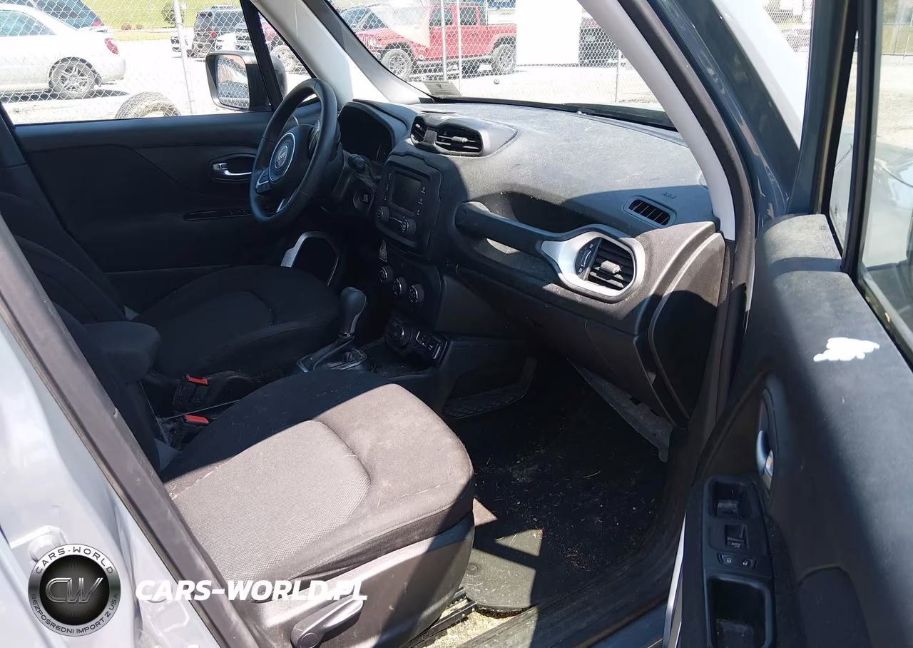 2018 Jeep Renegade Sport 4X4 VIN:ZACCJBAB0JPG92388 - 5