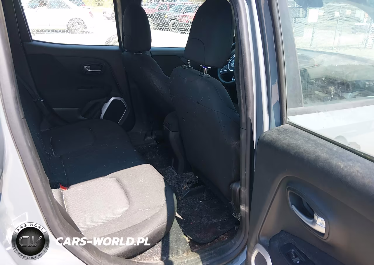 2018 Jeep Renegade Sport 4X4 VIN:ZACCJBAB0JPG92388 - 8