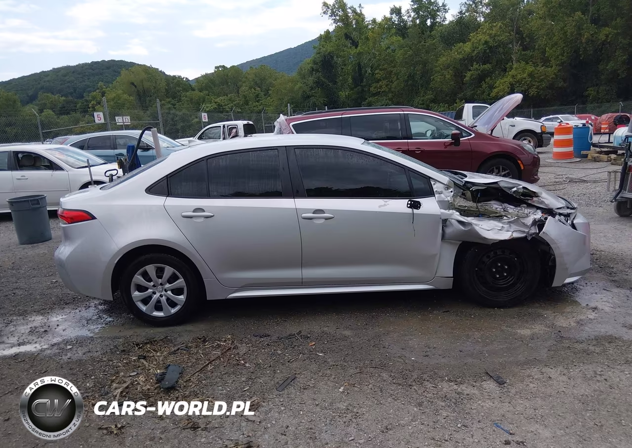 2020 Toyota Corolla Le VIN:5YFEPRAE4LP056758 - 13