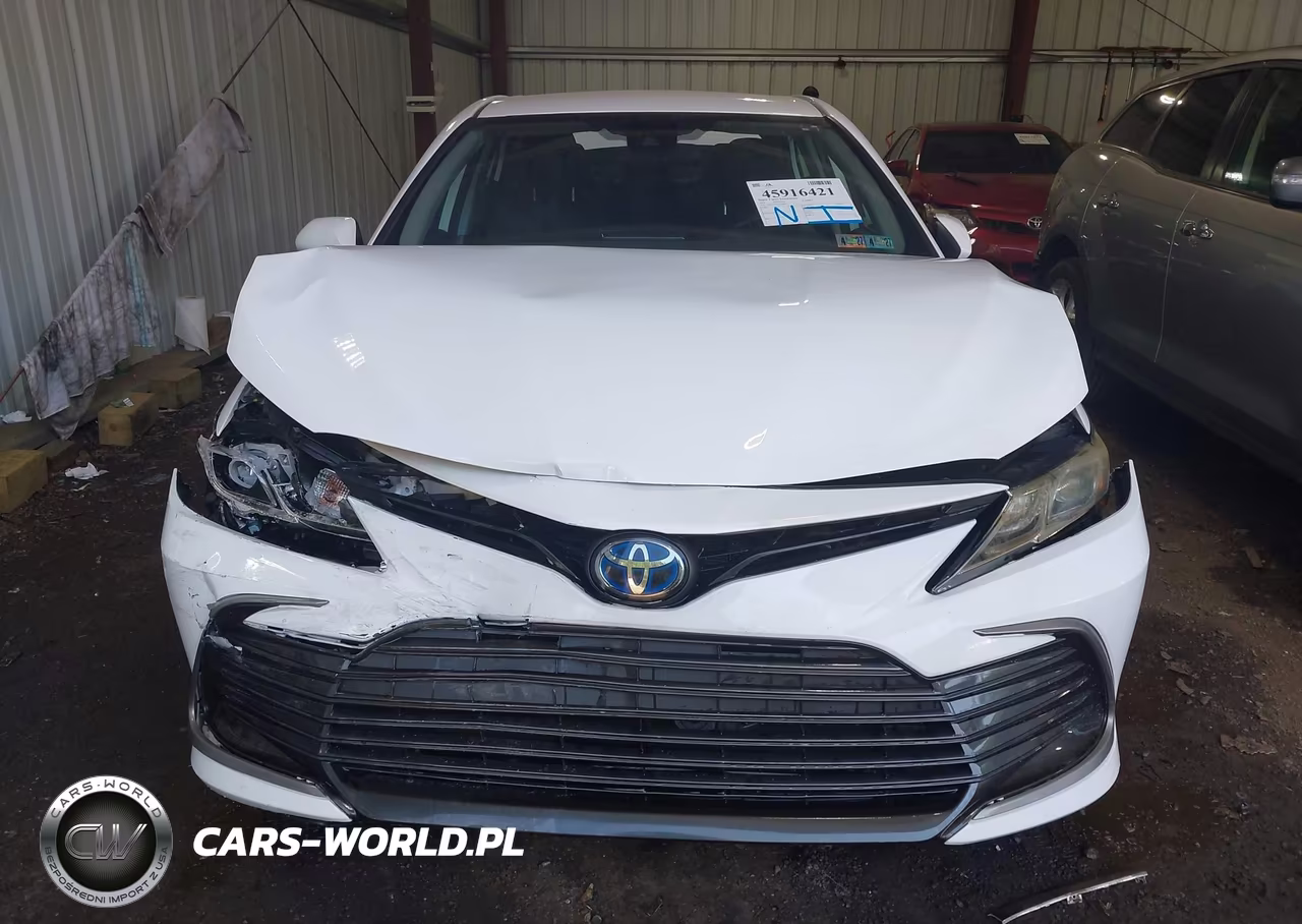 2022 Toyota Camry Le Hybrid VIN:4T1C31AKXNU584638 - 12
