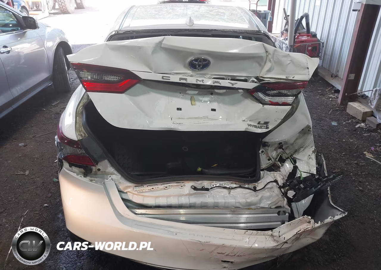 2022 Toyota Camry Le Hybrid VIN:4T1C31AKXNU584638 - 16