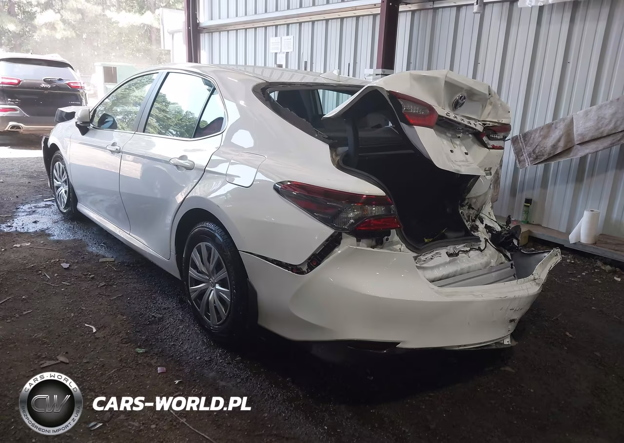 2022 Toyota Camry Le Hybrid VIN:4T1C31AKXNU584638 - 3