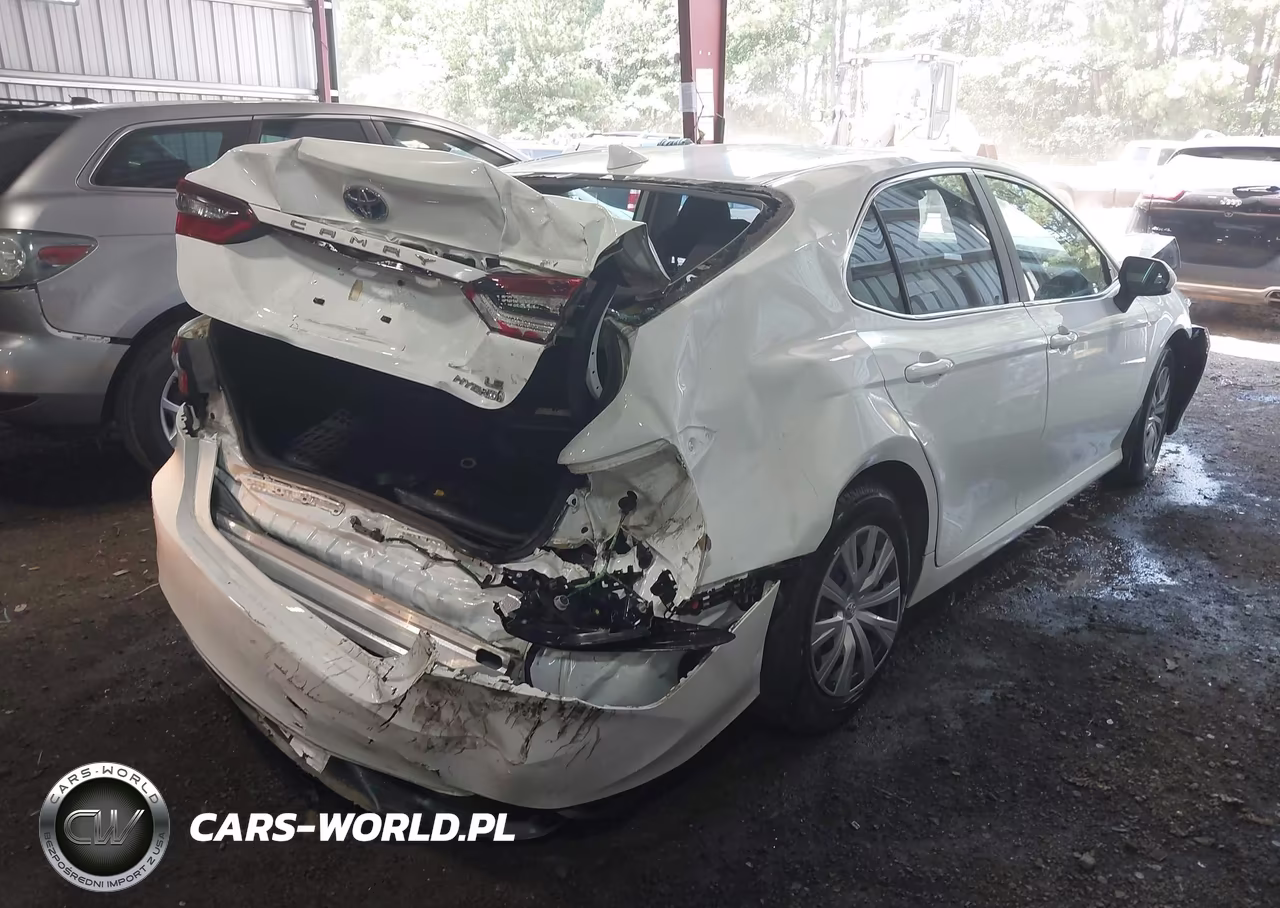 2022 Toyota Camry Le Hybrid VIN:4T1C31AKXNU584638 - 4