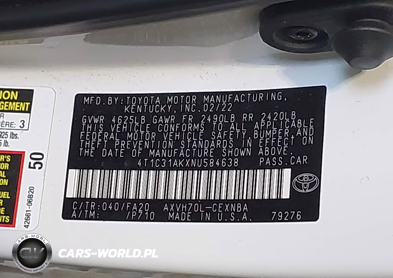 2022 Toyota Camry Le Hybrid VIN:4T1C31AKXNU584638 - 9