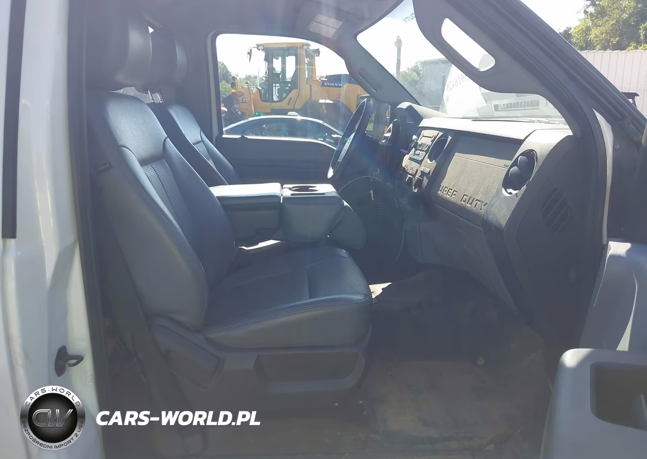 2015 Ford F-350 Chassis Xl VIN:1FDRF3G66FEA14770 - 5