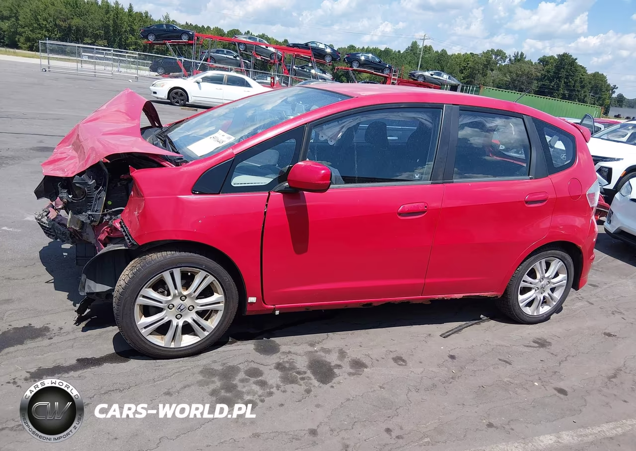 2011 Honda Fit Sport VIN:JHMGE8G56BC019507 - 15
