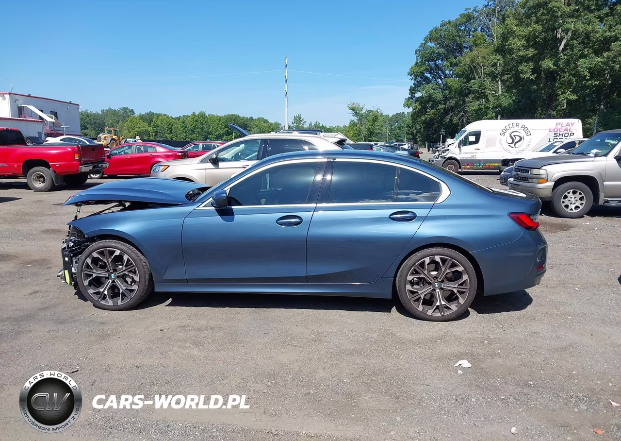 2025 BMW 330I xDrive VIN:3MW89CW05S8F42010 - 14