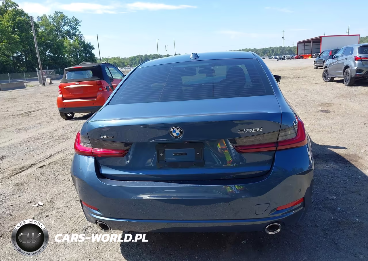 2025 BMW 330I xDrive VIN:3MW89CW05S8F42010 - 16