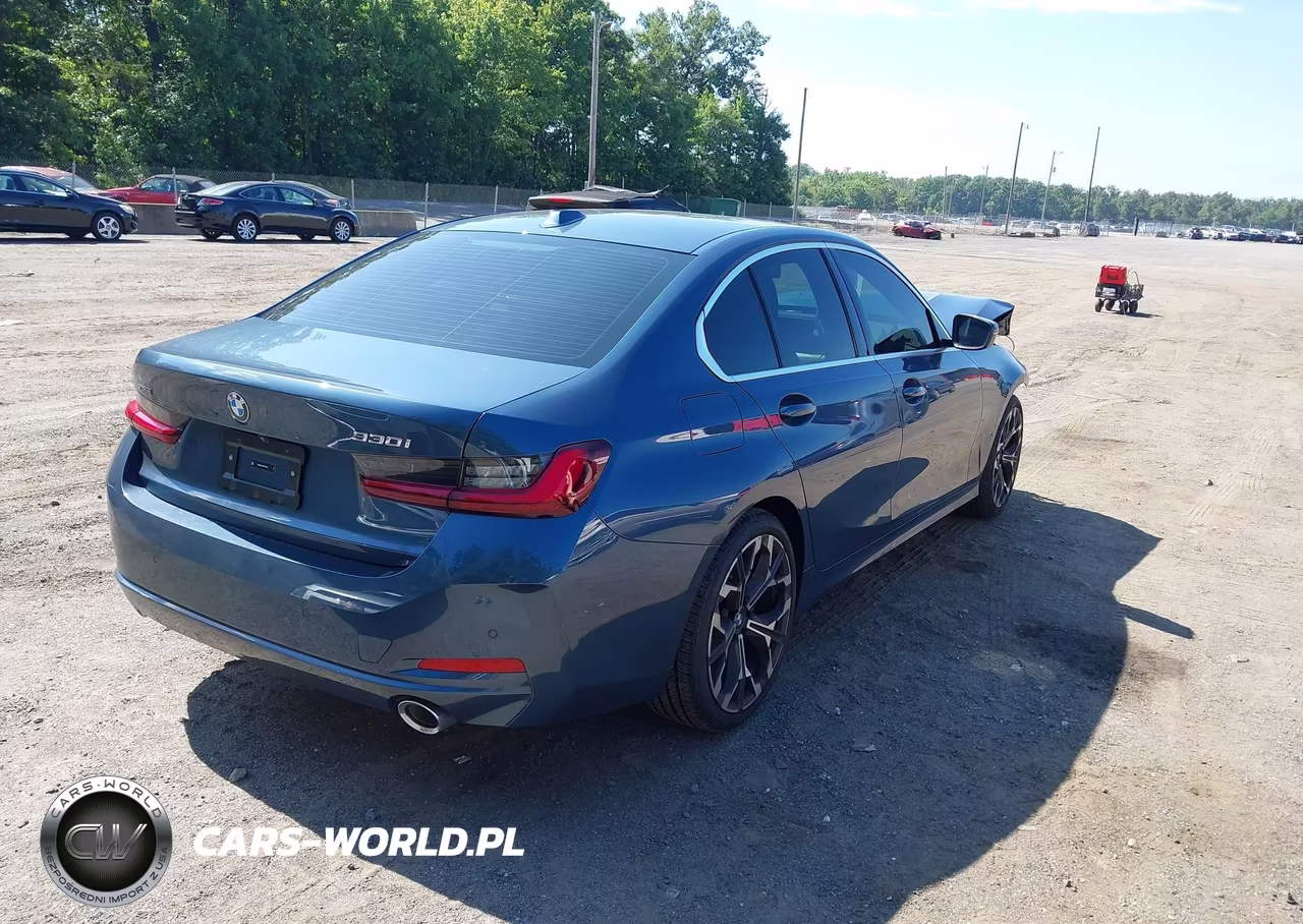 2025 BMW 330I xDrive VIN:3MW89CW05S8F42010 - 4