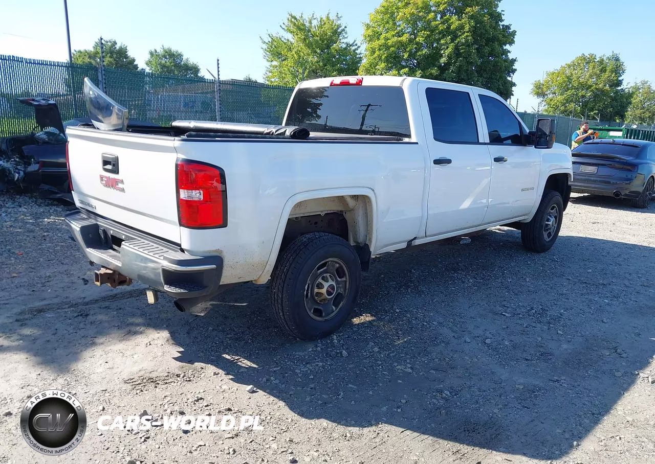 2017 GMC Sierra 2500Hd VIN:1GT12REG7HF136241 - 4