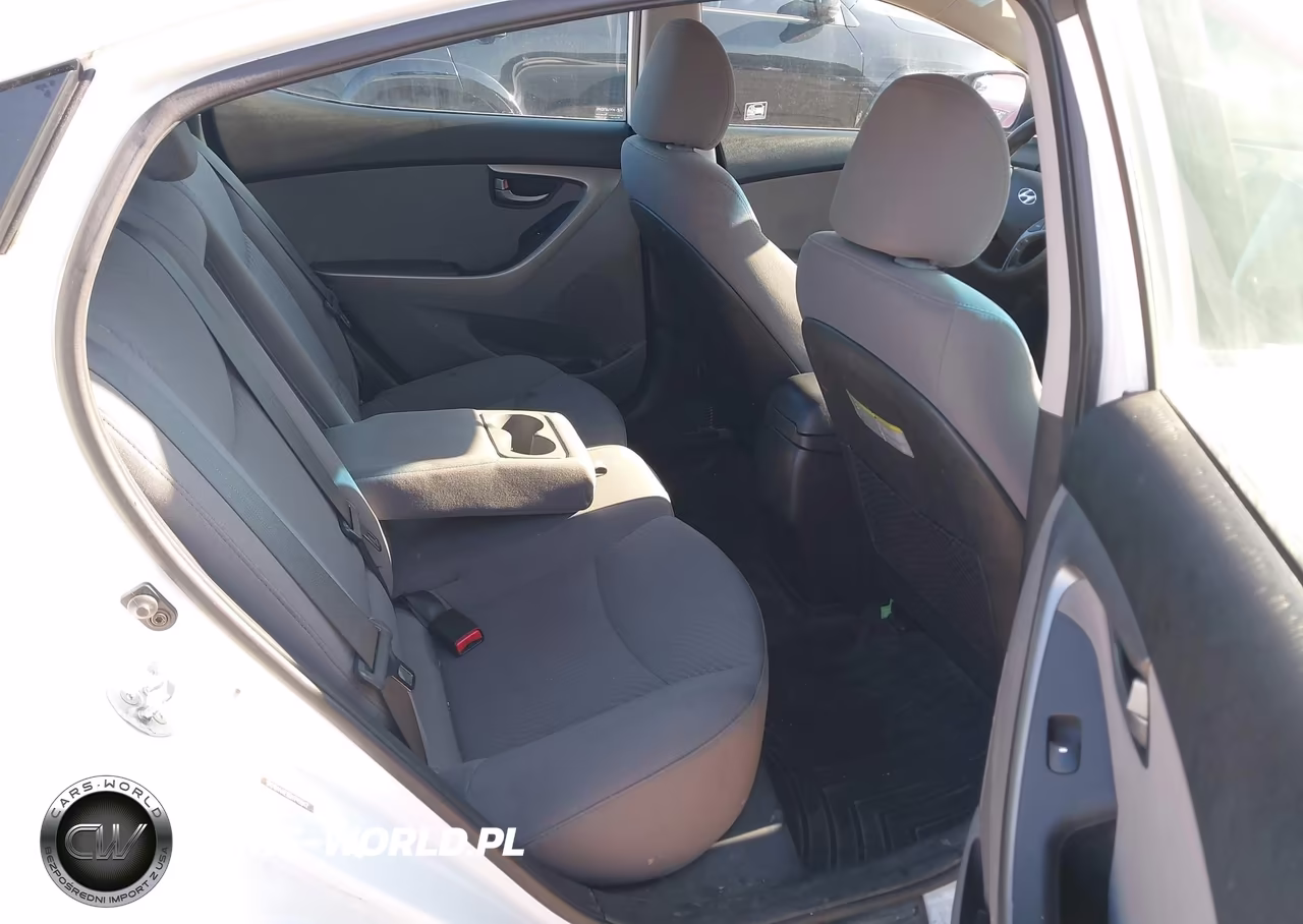 2016 Hyundai Elantra Se VIN:5NPDH4AE9GH745547 - 8