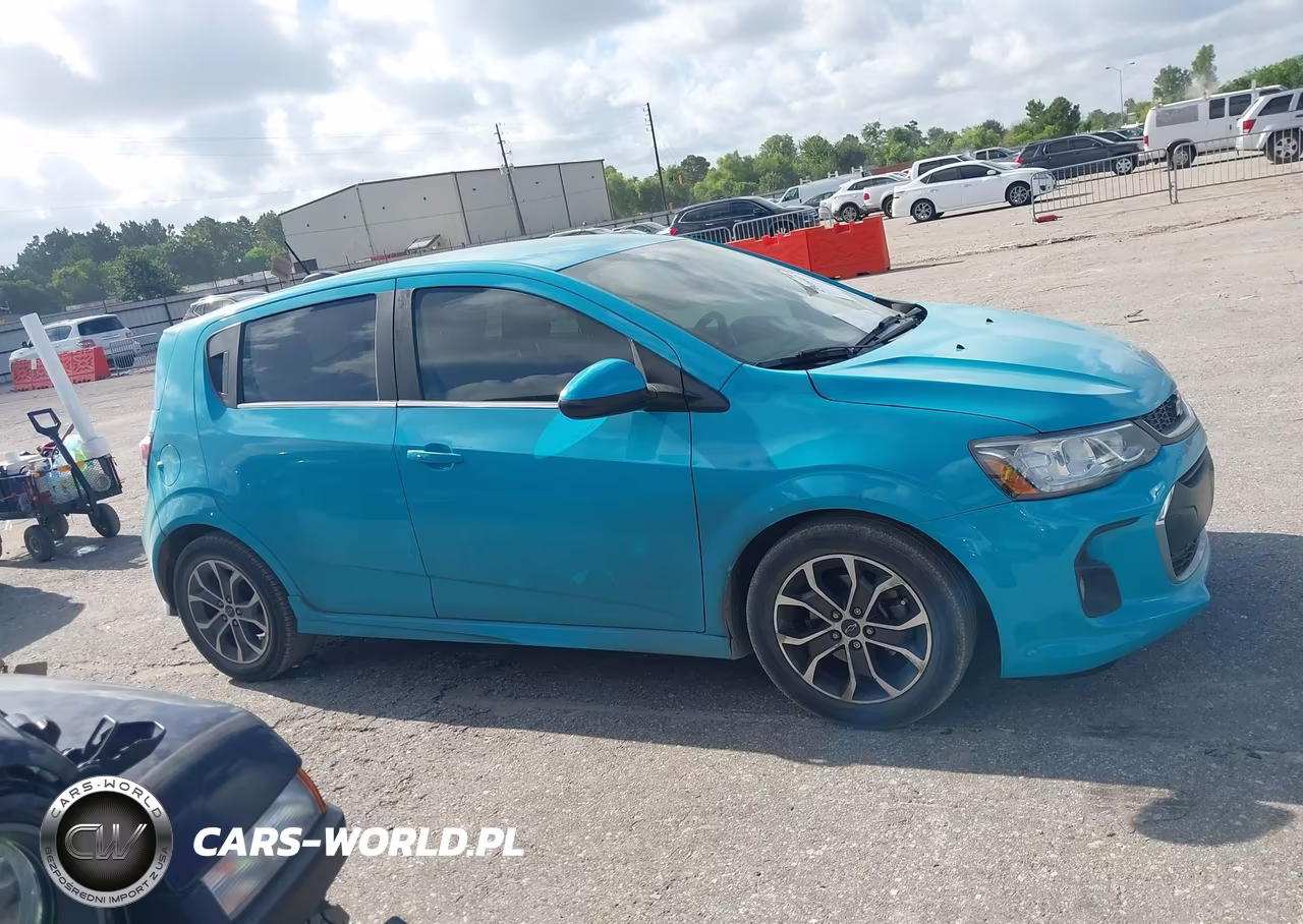 2020 Chevrolet Sonic Fwd Lt 5-Door VIN:1G1JD6SB1L4107784 - 13