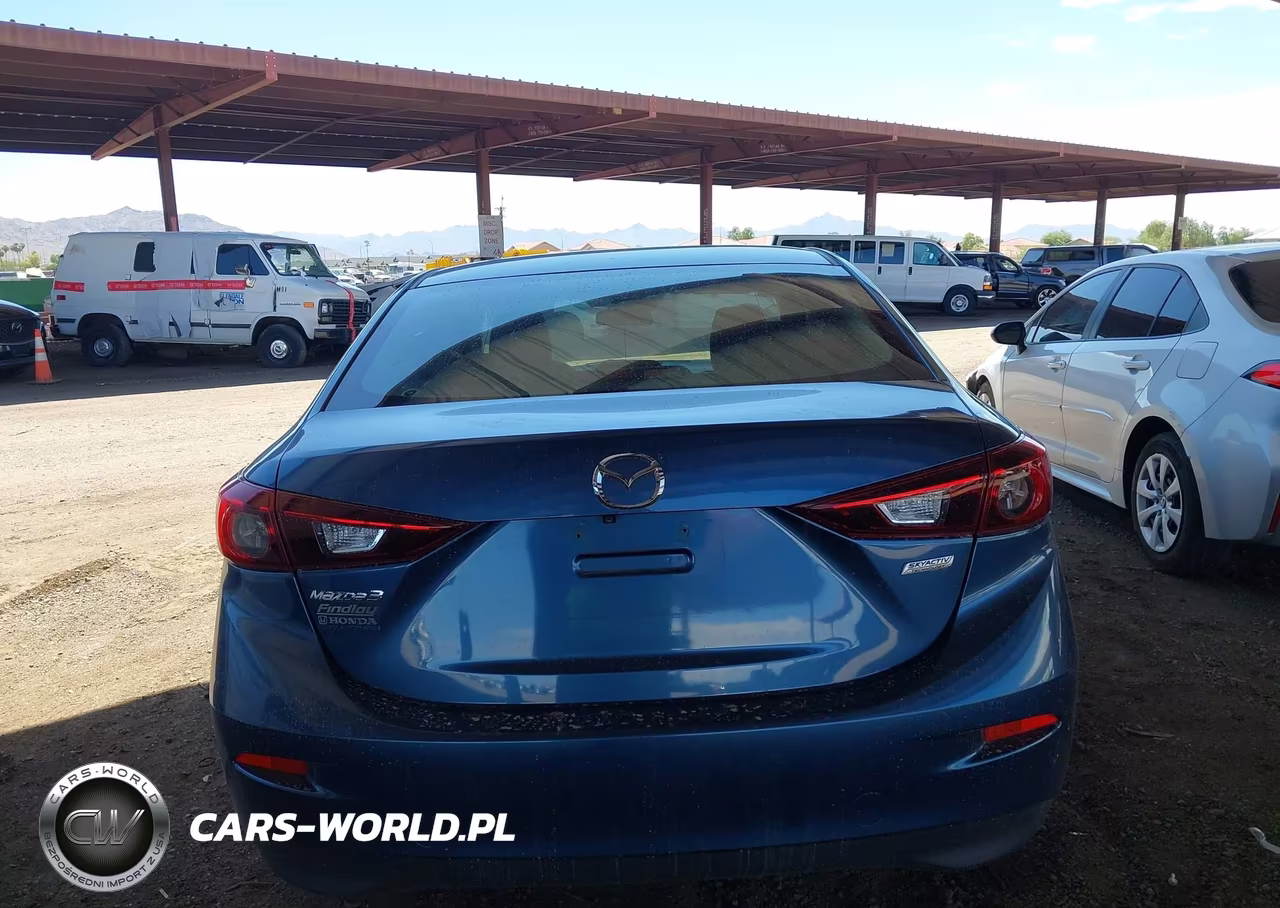 2018 Mazda Mazda3 Sport VIN:3MZBN1U79JM172921 - 16