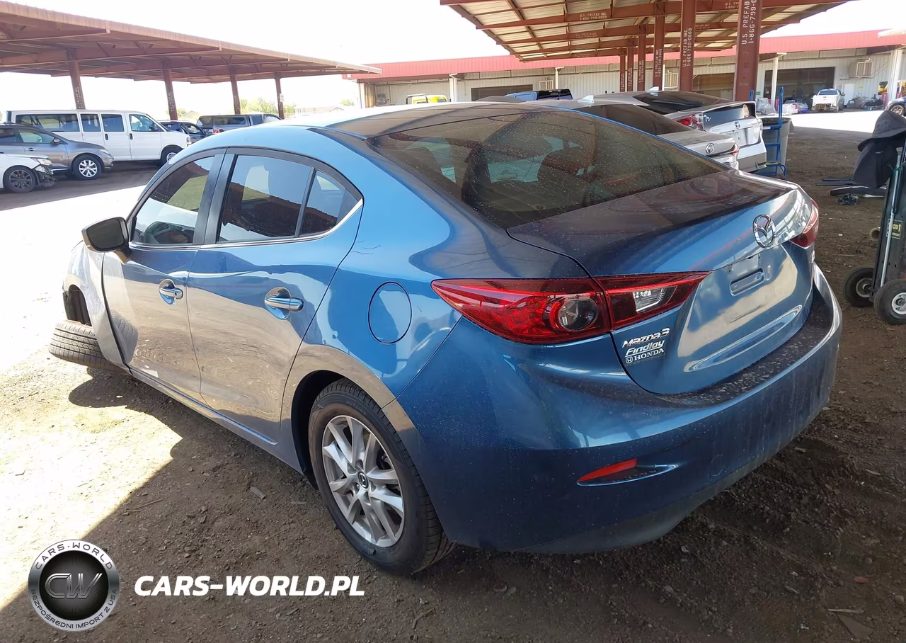 2018 Mazda Mazda3 Sport VIN:3MZBN1U79JM172921 - 3