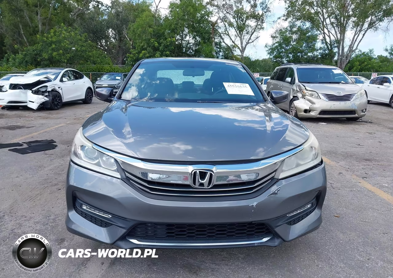 2017 Honda Accord Sport VIN:1HGCR2F54HA031664 - 12