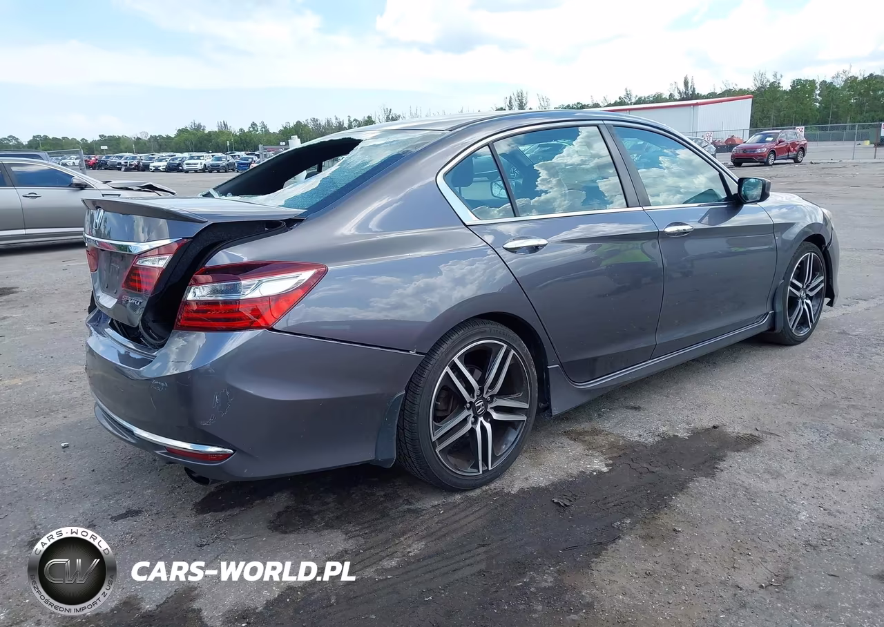 2017 Honda Accord Sport VIN:1HGCR2F54HA031664 - 4