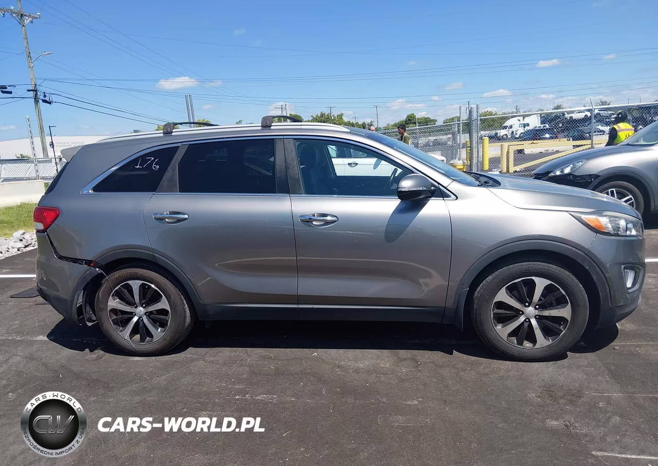 2016 Kia Sorento 3.3L Ex VIN:5XYPH4A50GG077903 - 14