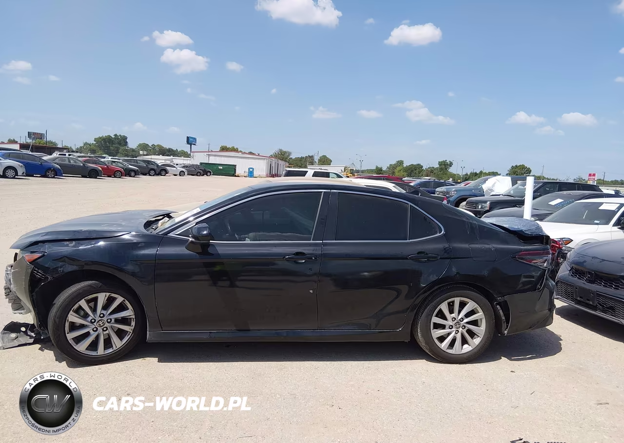 2021 Toyota Camry Le VIN:4T1C11AK3MU593573 - 14