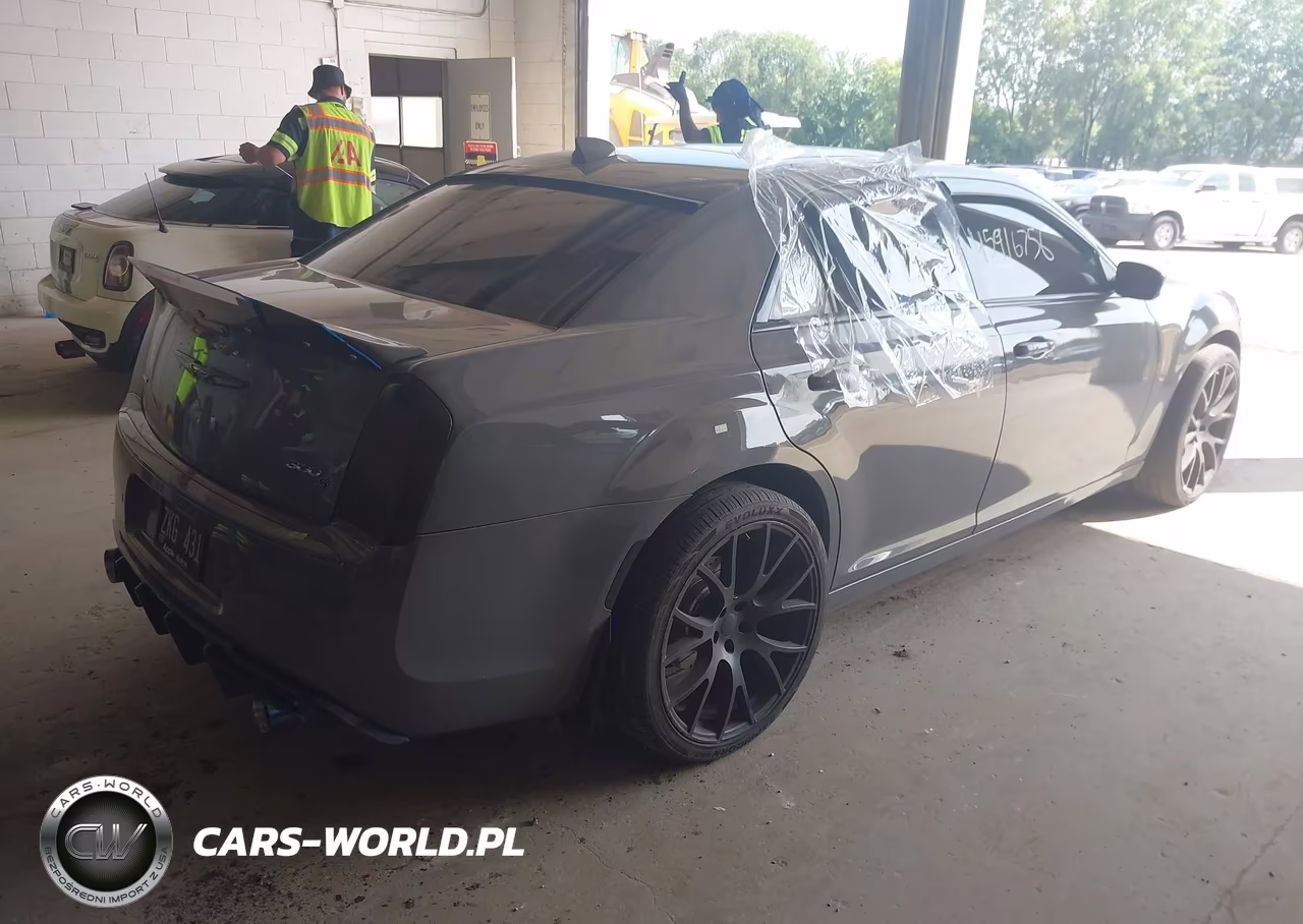 2017 Chrysler 300 300S Awd VIN:2C3CCAGG4HH513003 - 4
